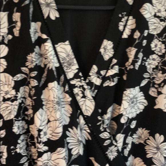 Black& white high low wrap dress - Picture 5 of 6